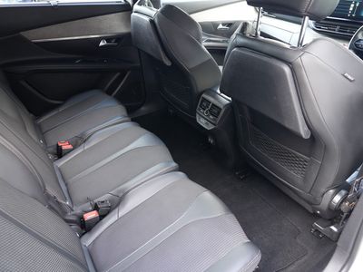 2022 Peugeot 5008