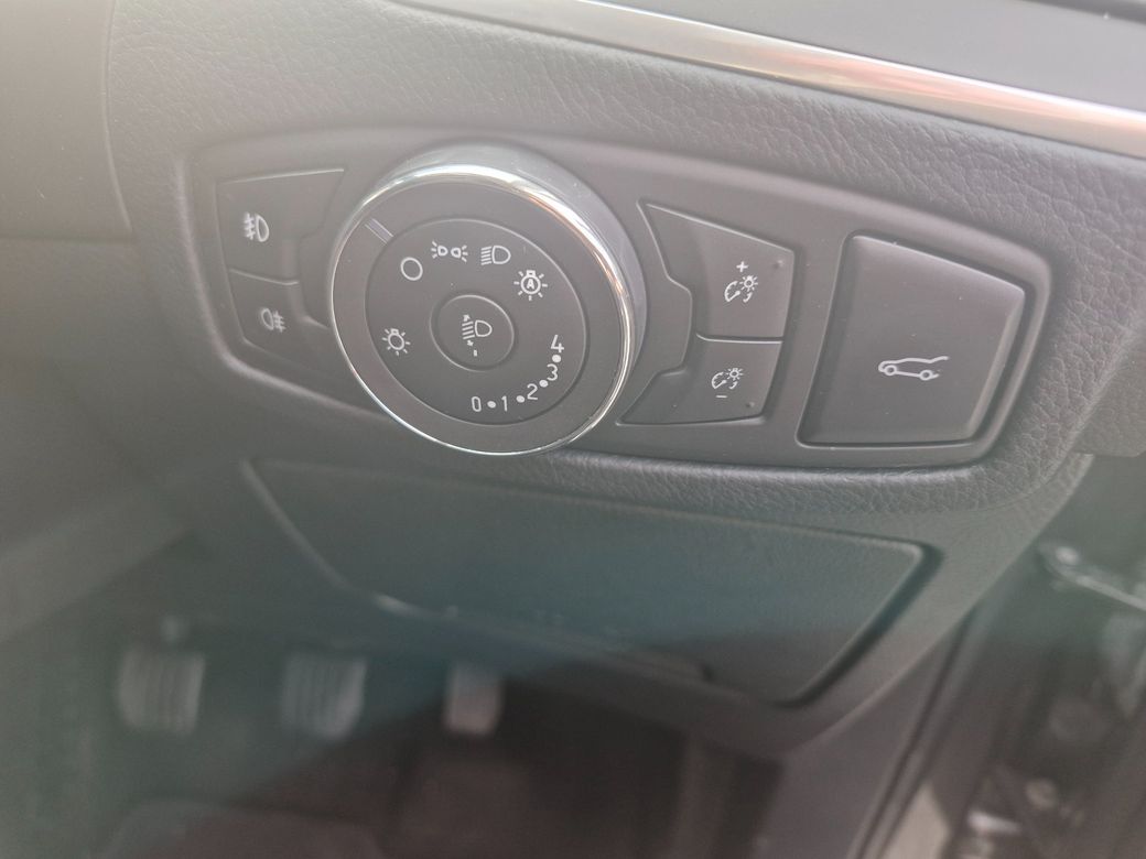 2017 Ford Galaxy