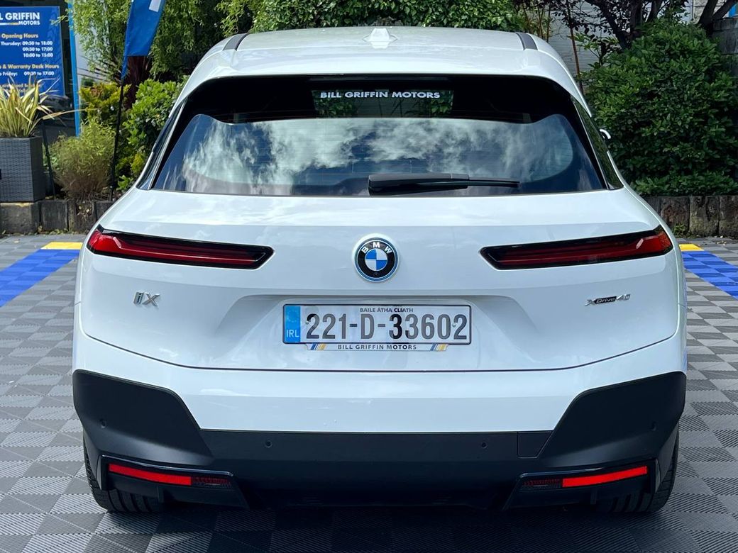 2022 BMW iX