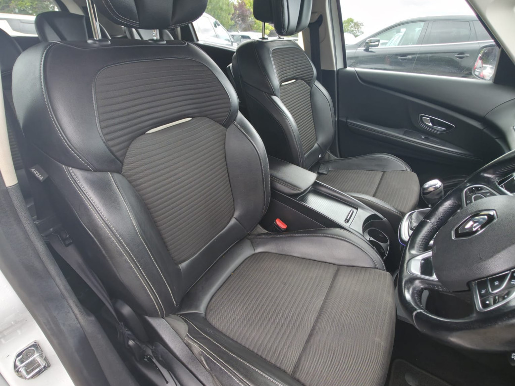 2017 Renault Scenic