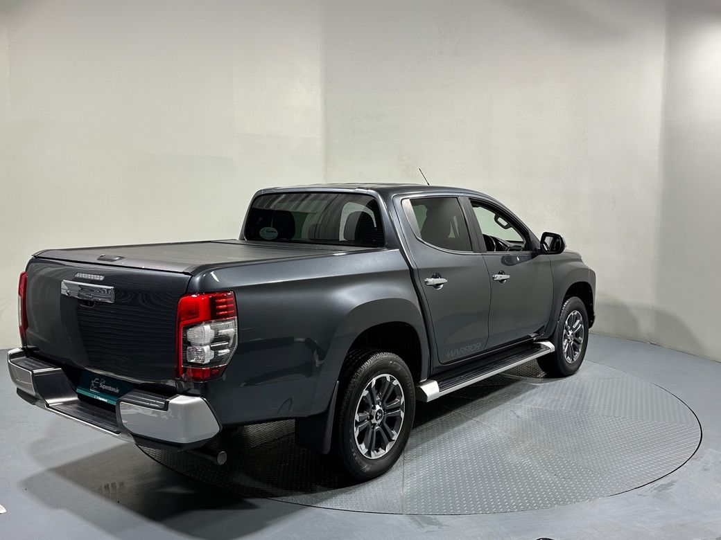 2020 Mitsubishi L200