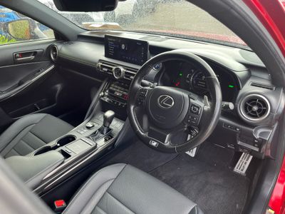 2020 Lexus IS 300h