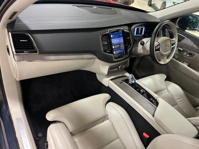 2023 Volvo XC90