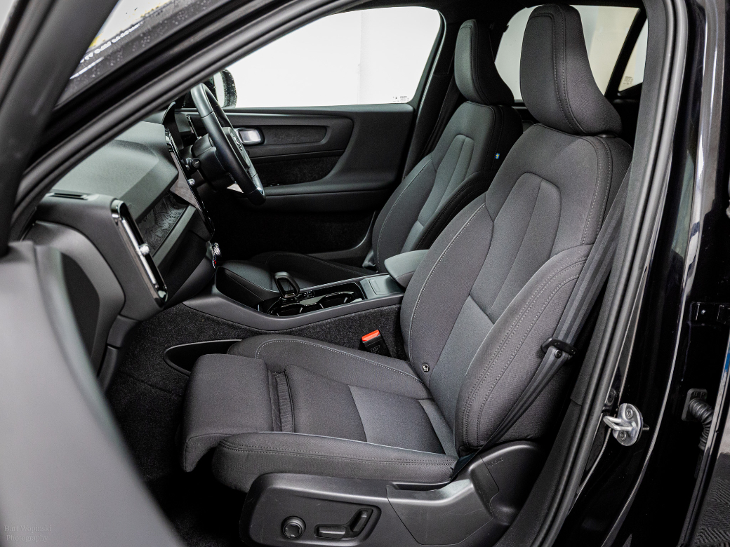 2023 Volvo XC40