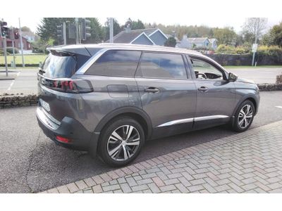 2022 Peugeot 5008