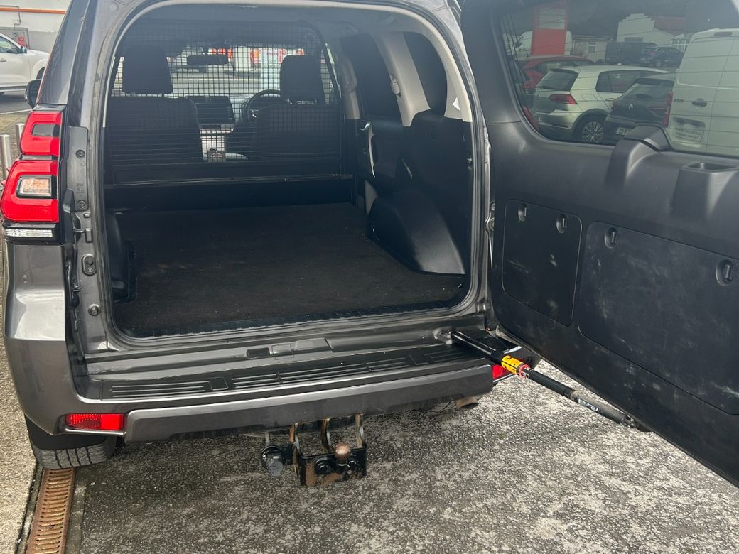 2022 Toyota Landcruiser