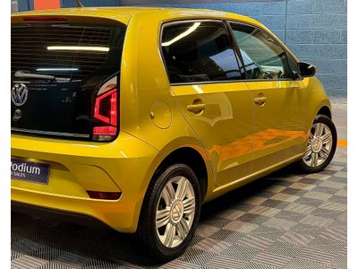 2017 Volkswagen up!