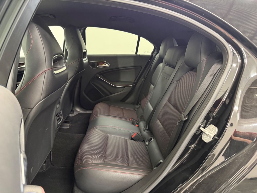 2014 Mercedes-Benz 180