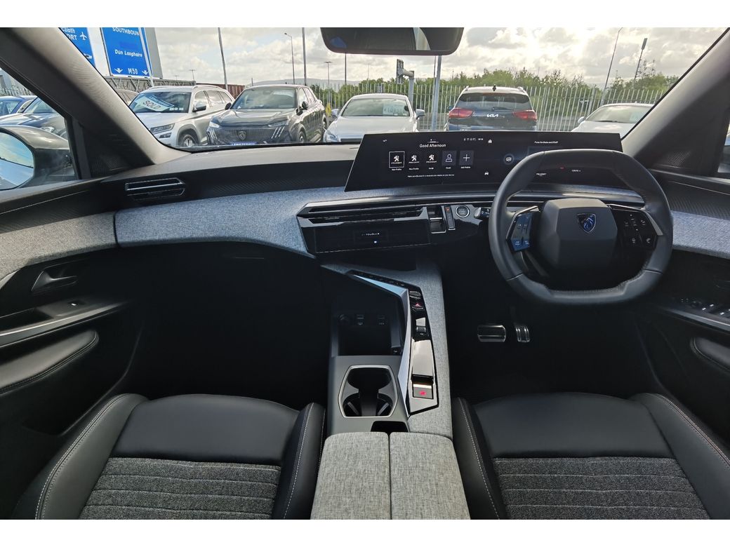 2025 Peugeot 5008