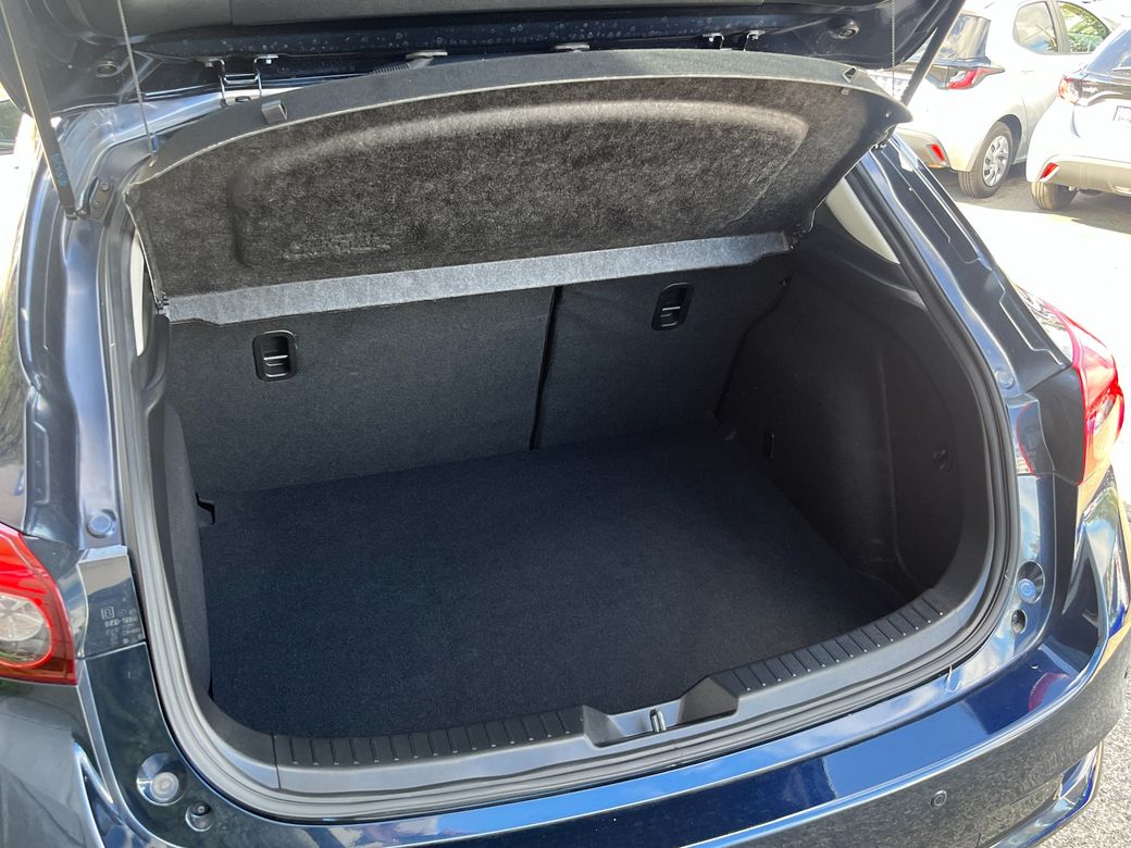 2019 Mazda Axela