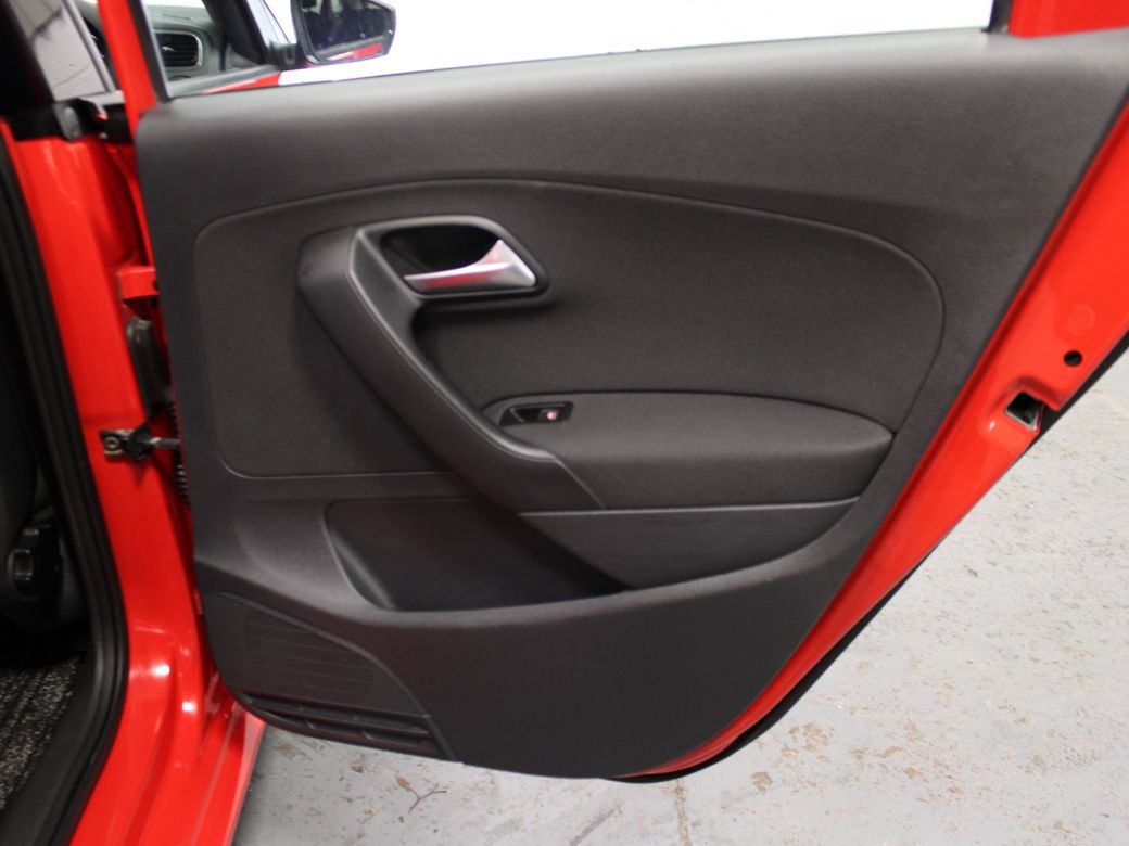 2017 Volkswagen Polo