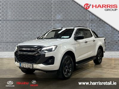 2025 White Isuzu D-MAX