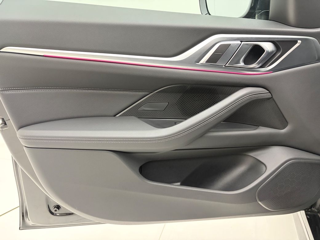 2025 BMW i4