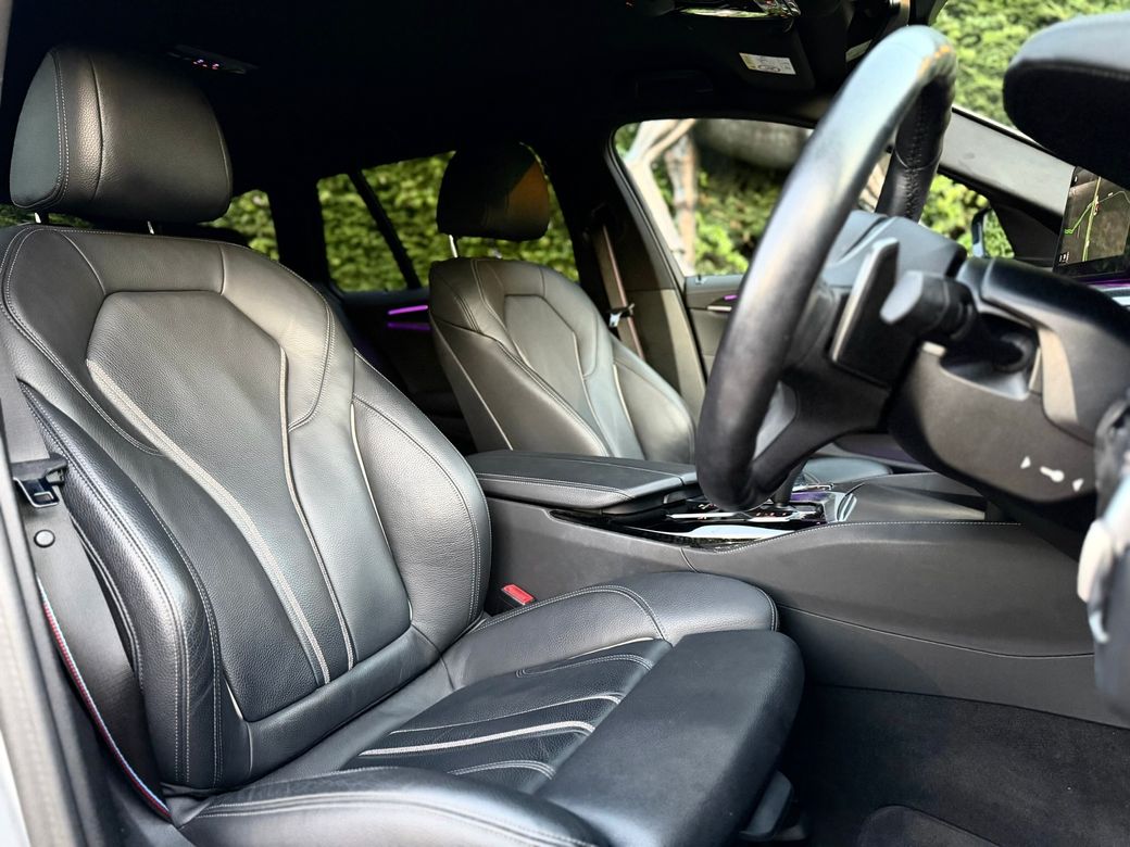 2023 BMW 520