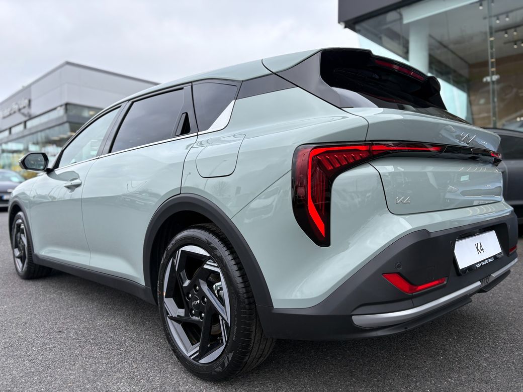 2026 Kia K4