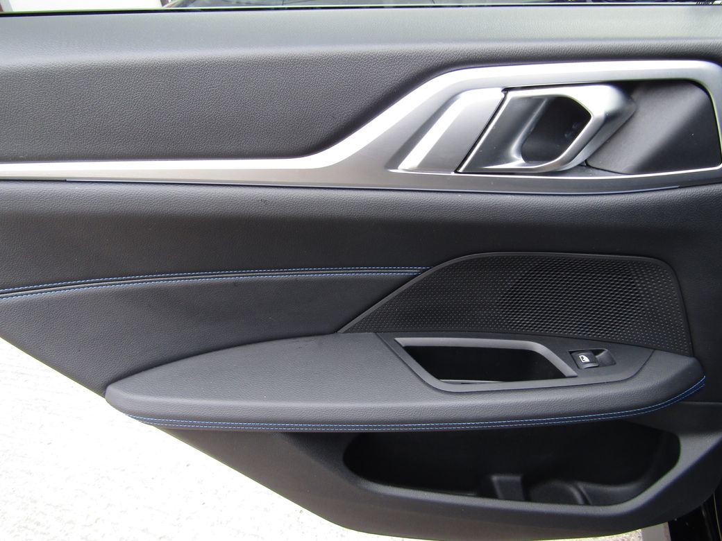 2023 BMW i4