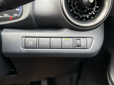 2025 Toyota C-HR