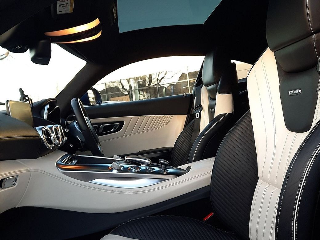 2016 Mercedes-Benz AMG GT