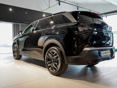 2025 Peugeot 5008