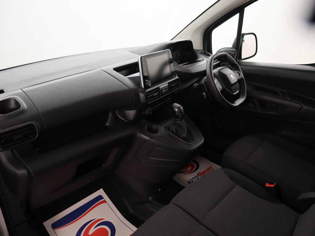 2021 Peugeot Partner