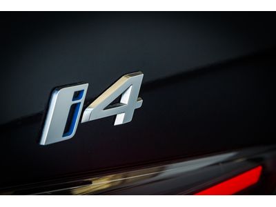 2024 BMW i4