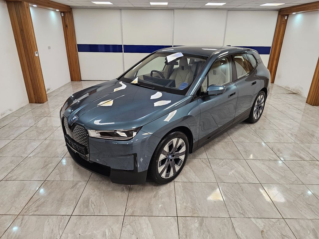 2024 BMW iX