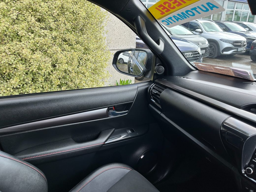 2024 Toyota Hilux