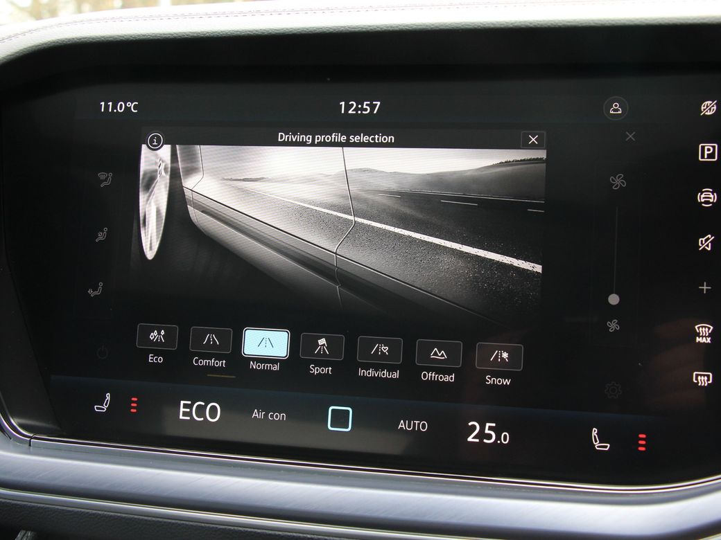 2025 Volkswagen Touareg