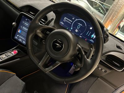 2023 McLaren Artura