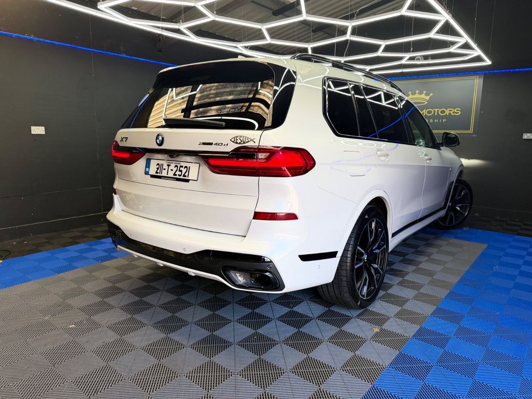 2021 BMW X7