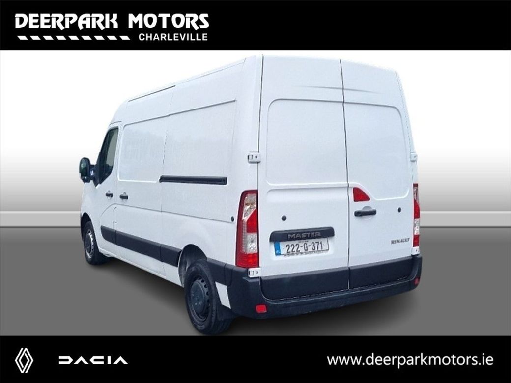 2022 Renault Master