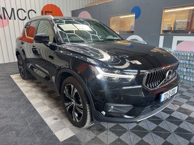 2022 Volvo XC40
