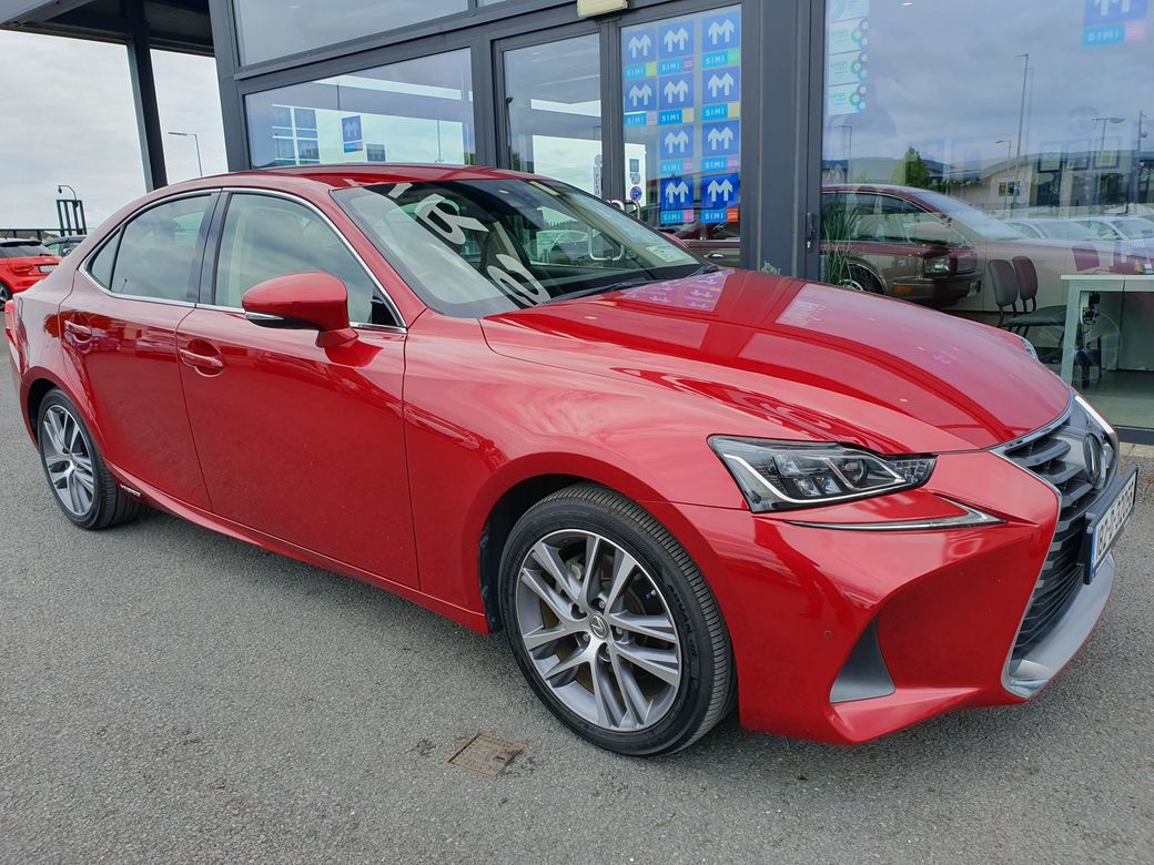 2018 Lexus IS 300h