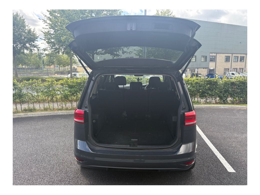 2016 Volkswagen Touran