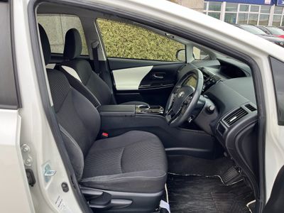 2018 Toyota Prius Alpha