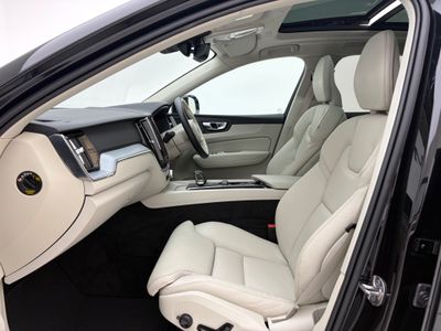 2022 Volvo XC60