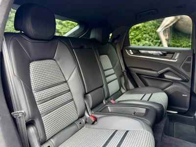 2024 Porsche Cayenne