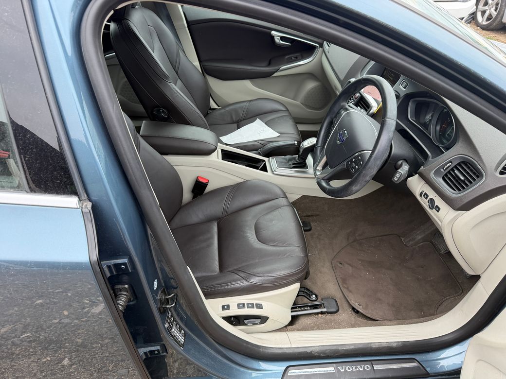2013 Volvo V40