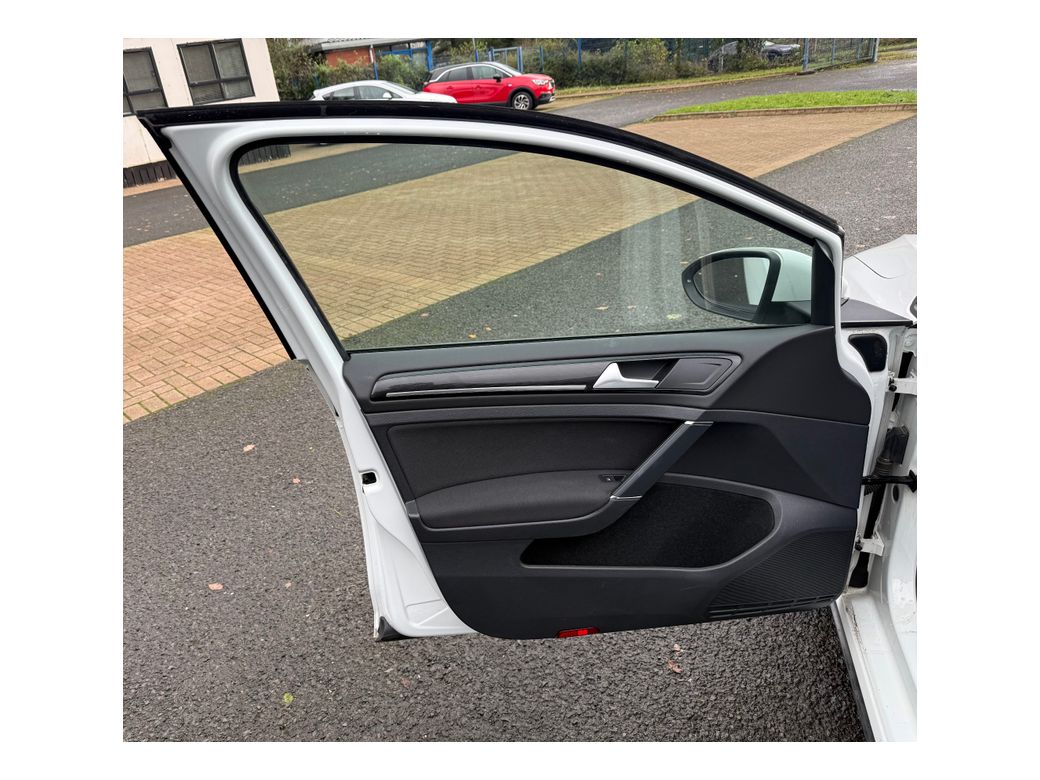 2014 Volkswagen Golf