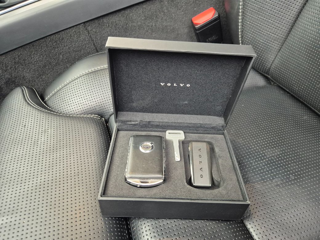 2018 Volvo S90
