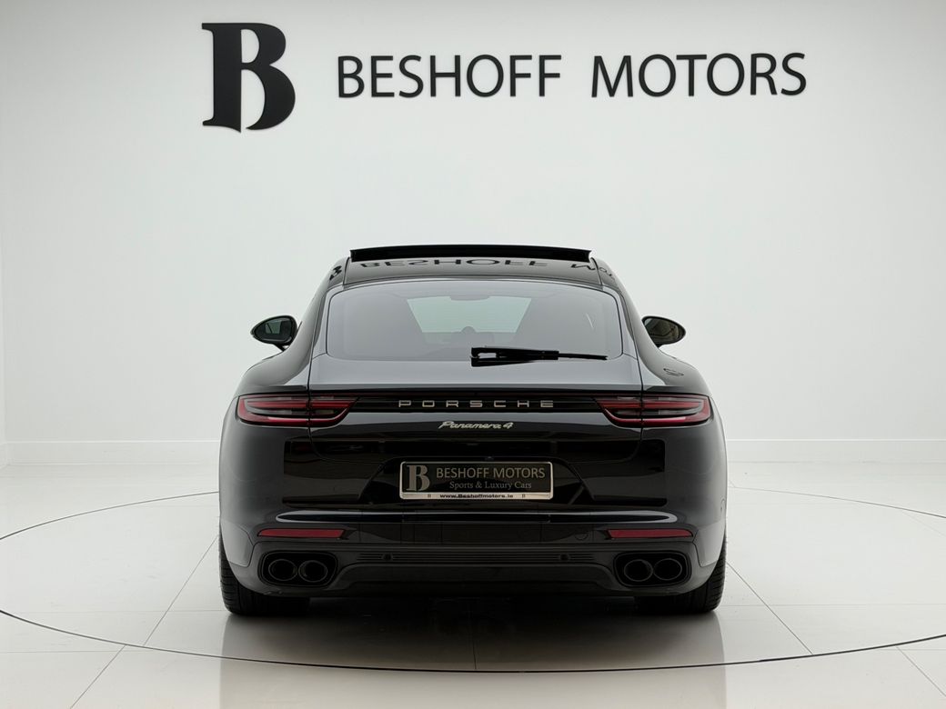2020 Porsche Panamera