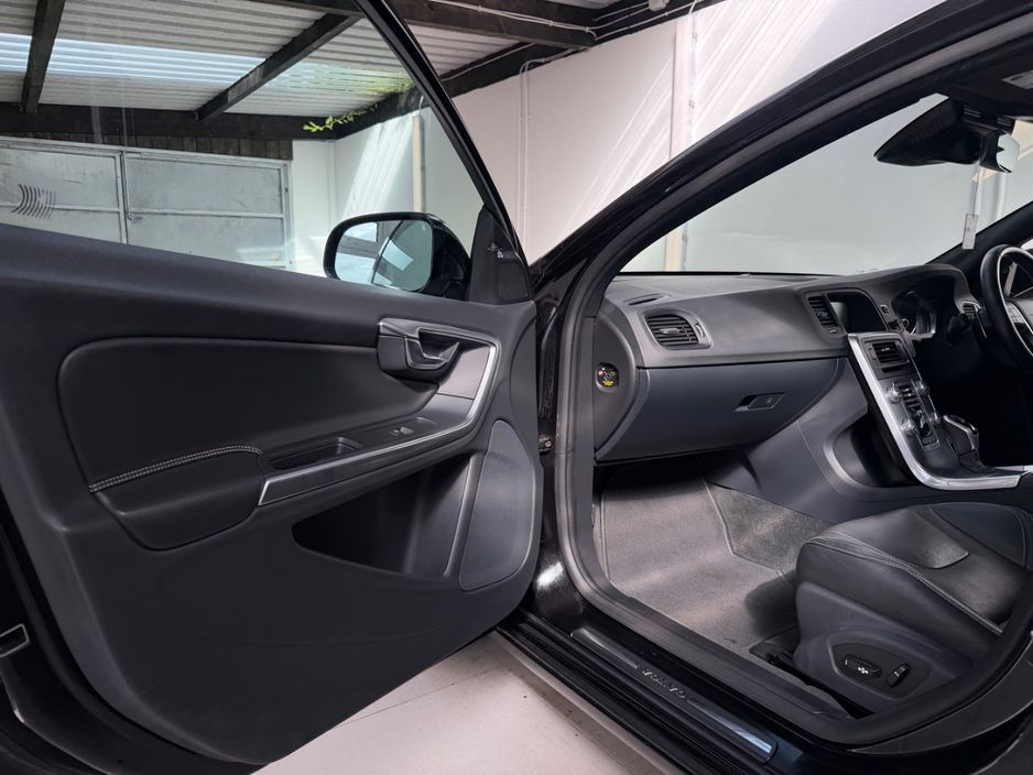 2017 Volvo V60