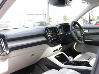 2021 Volvo XC40