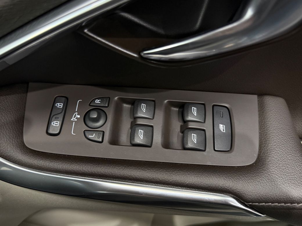 2014 Volvo V40