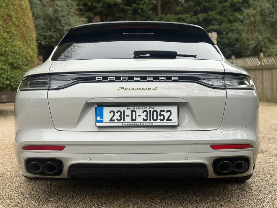 2023 Porsche Panamera