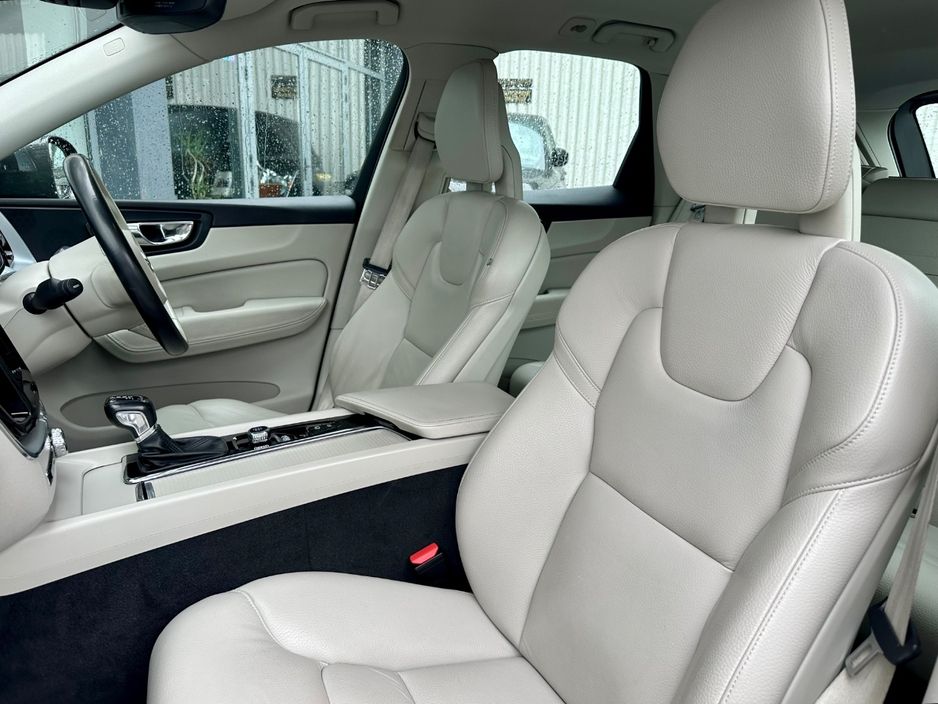 2017 Volvo XC60