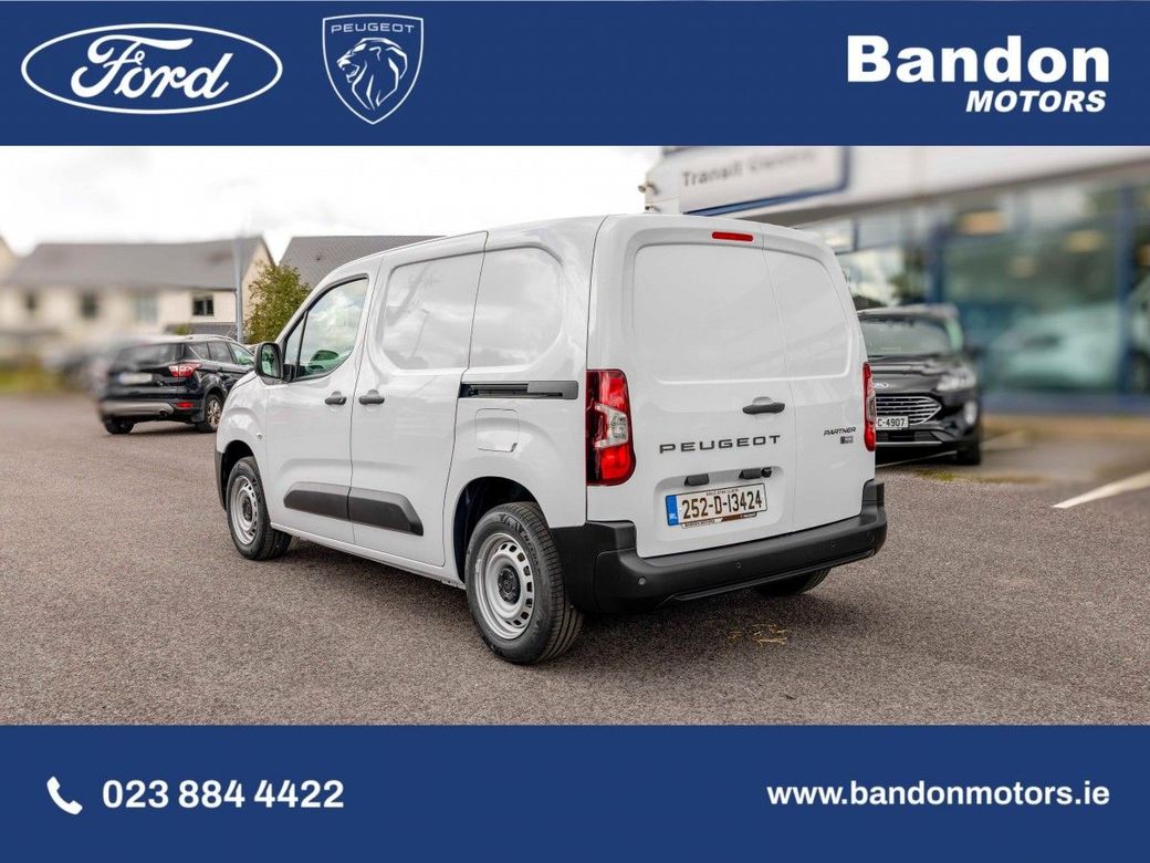 2025 Peugeot Partner