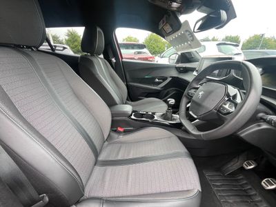 2023 Peugeot 2008