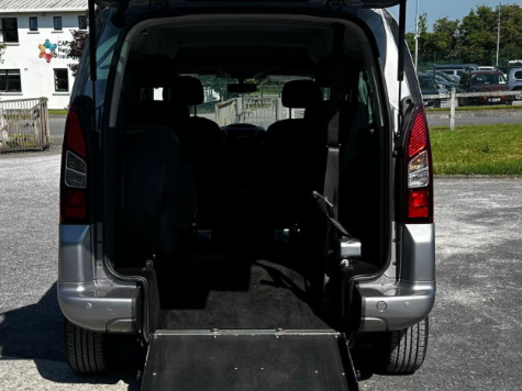 2017 Peugeot Partner Tepee