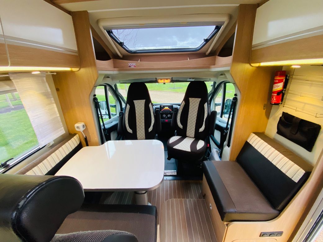 2014 SUNLIGHT T 69 L.H.D LOW PROFILE 